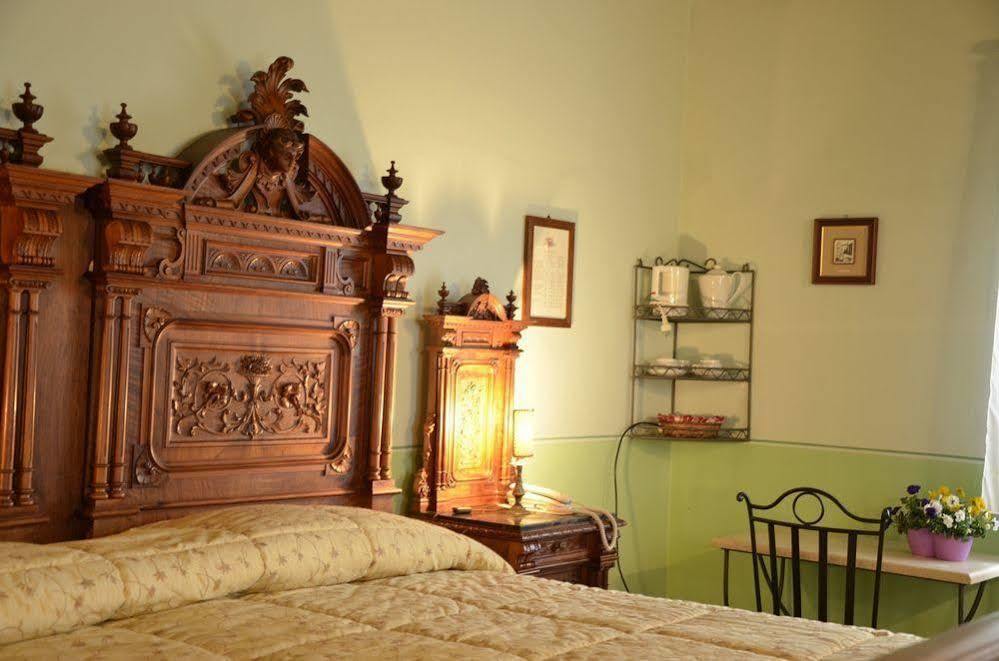 Agriturismo Le Due Torri Torre Quadrano Spello Kültér fotó